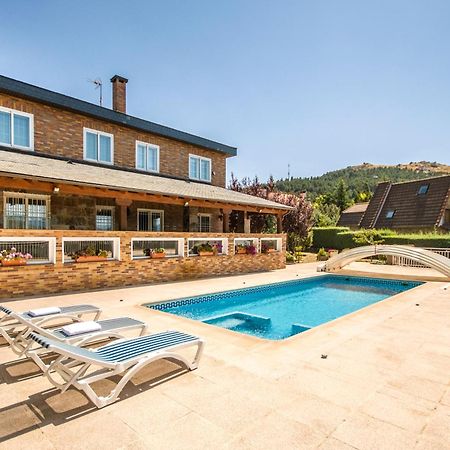 El Jardin De Estrella Villa Navacerrada Luaran gambar