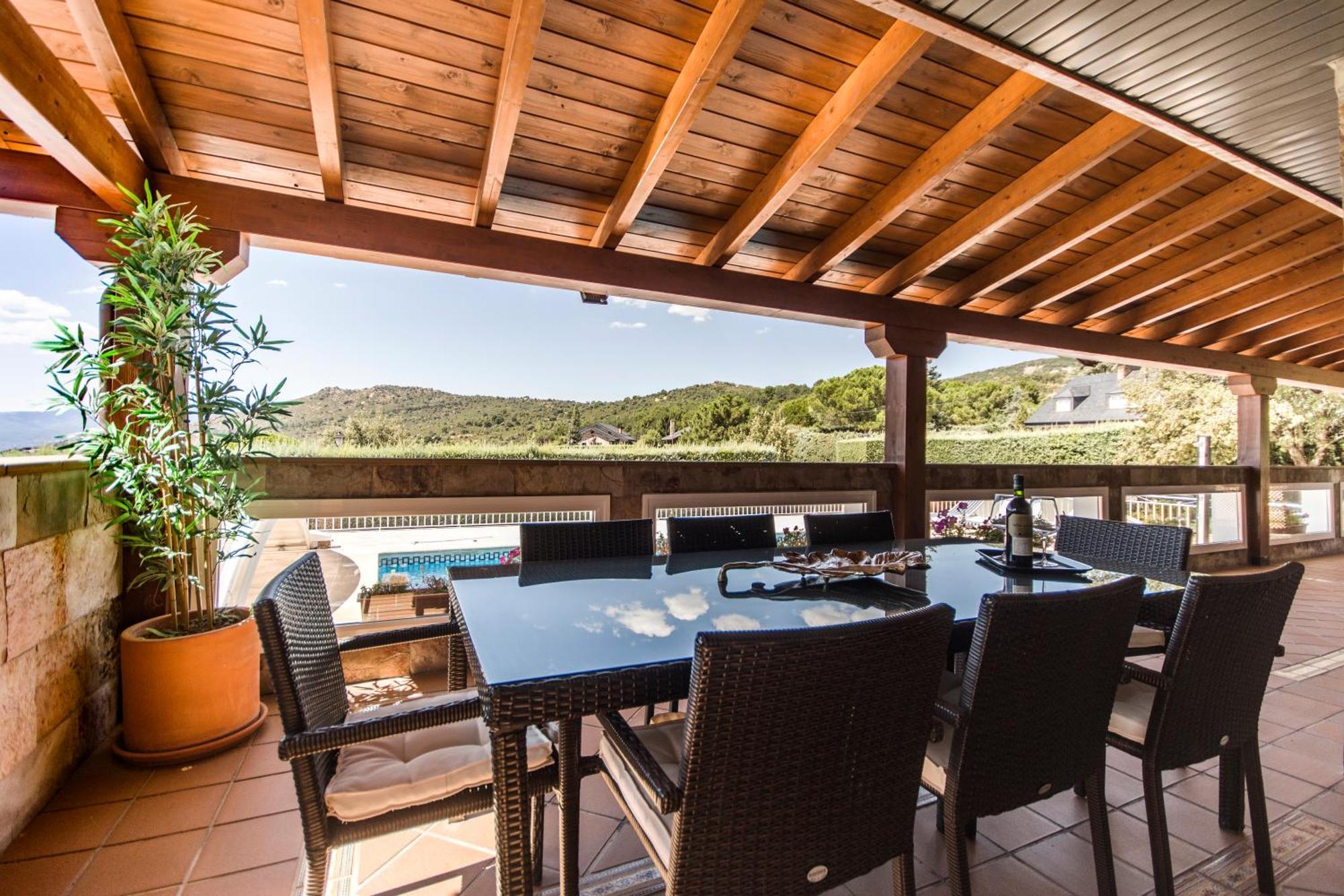 El Jardin De Estrella Villa Navacerrada Luaran gambar